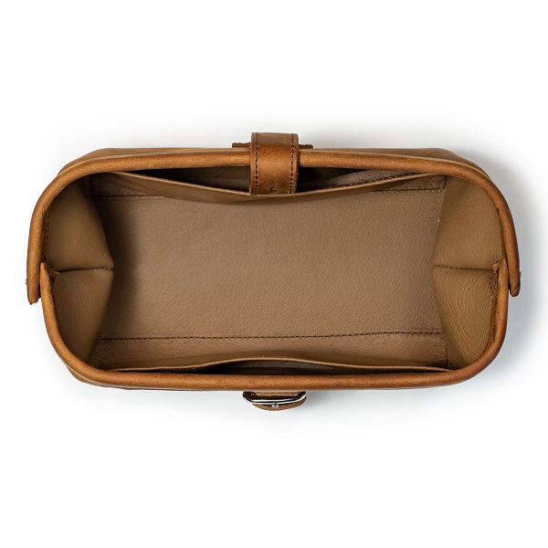 Image 5 of article Little Big Mouth Full-Grain Leather Toiletry Bag